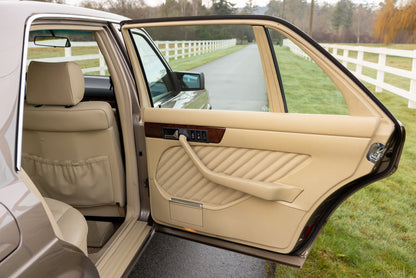 1989 Mercedes-Benz 560 SEL