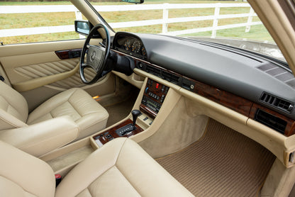1989 Mercedes-Benz 560 SEL