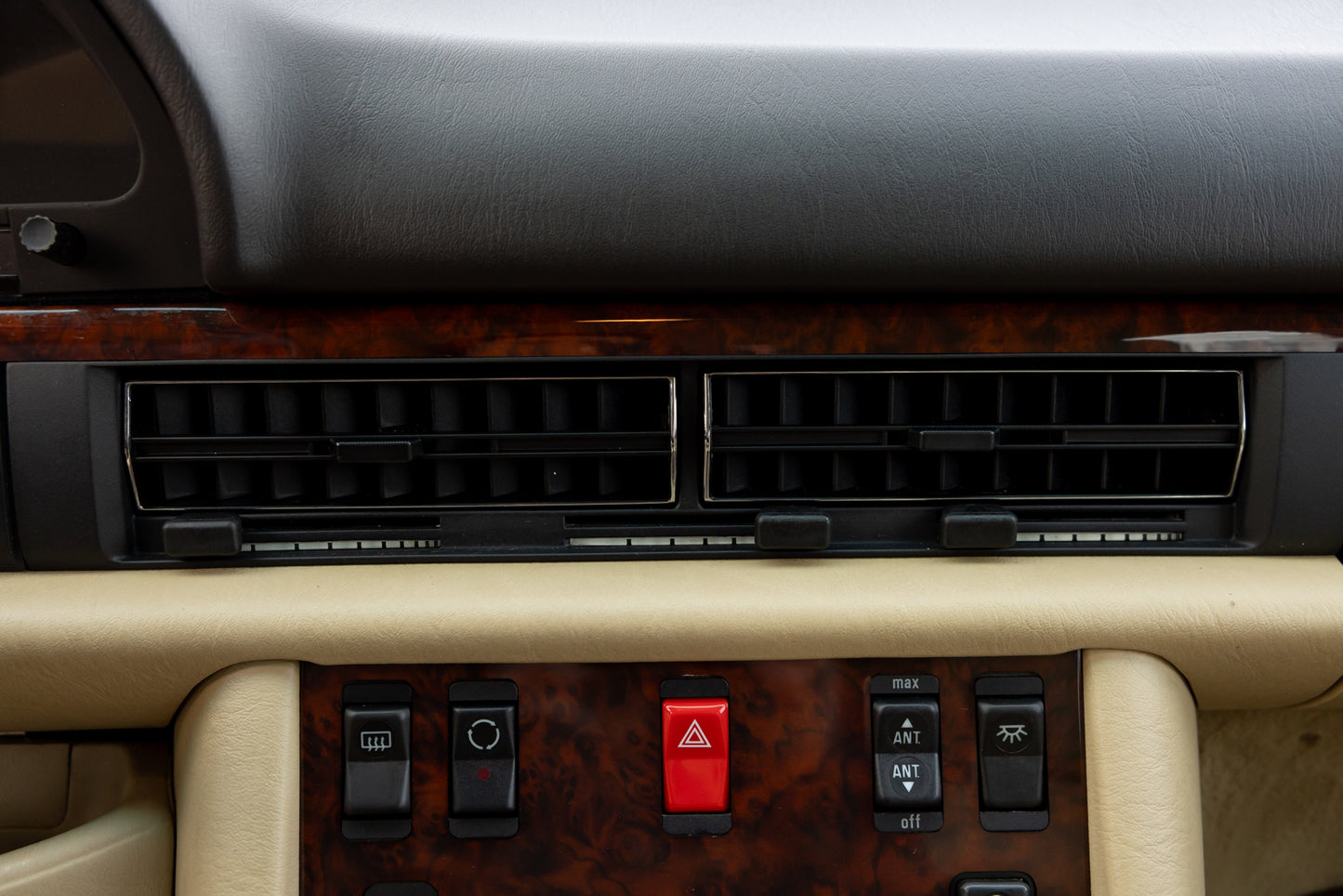 1989 Mercedes-Benz 560 SEL