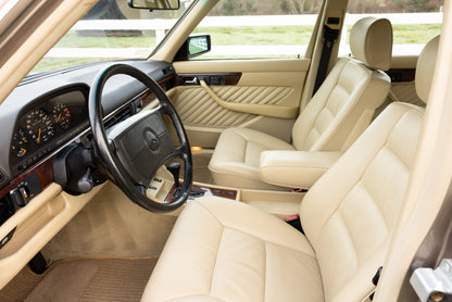 1989 Mercedes-Benz 560 SEL
