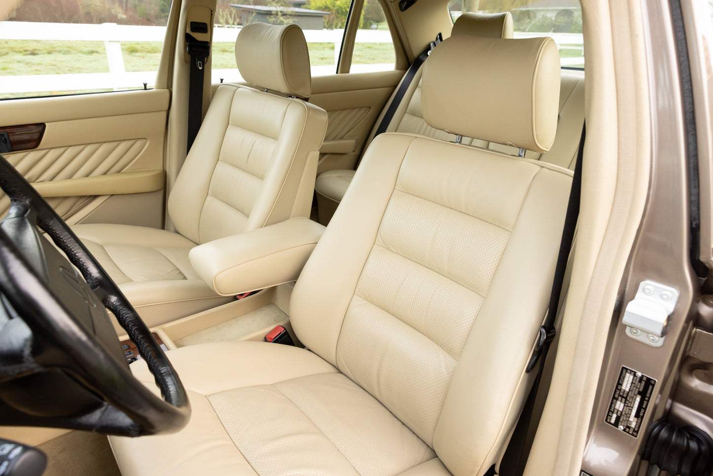 1989 Mercedes-Benz 560 SEL