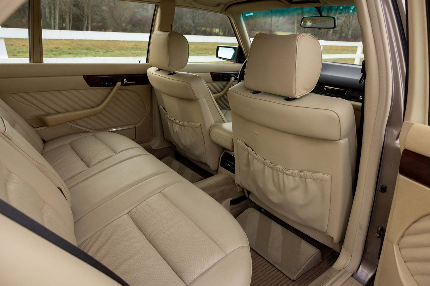 1989 Mercedes-Benz 560 SEL