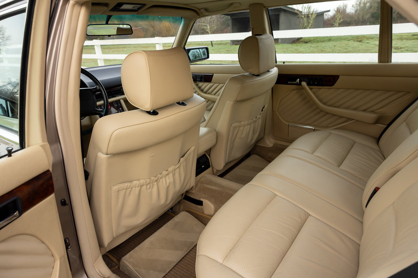 1989 Mercedes-Benz 560 SEL