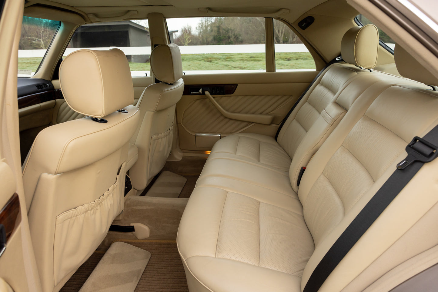 1989 Mercedes-Benz 560 SEL