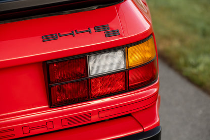 1989 Porsche 944 S2