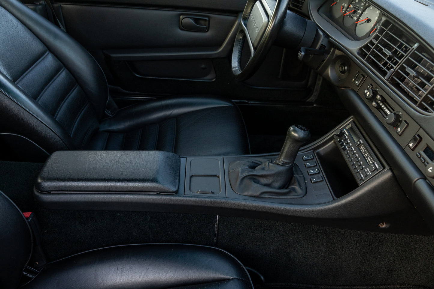 1989 Porsche 944 S2