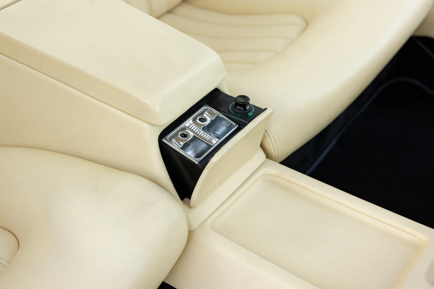 1995 Ferrari 456 GT 6-Spd