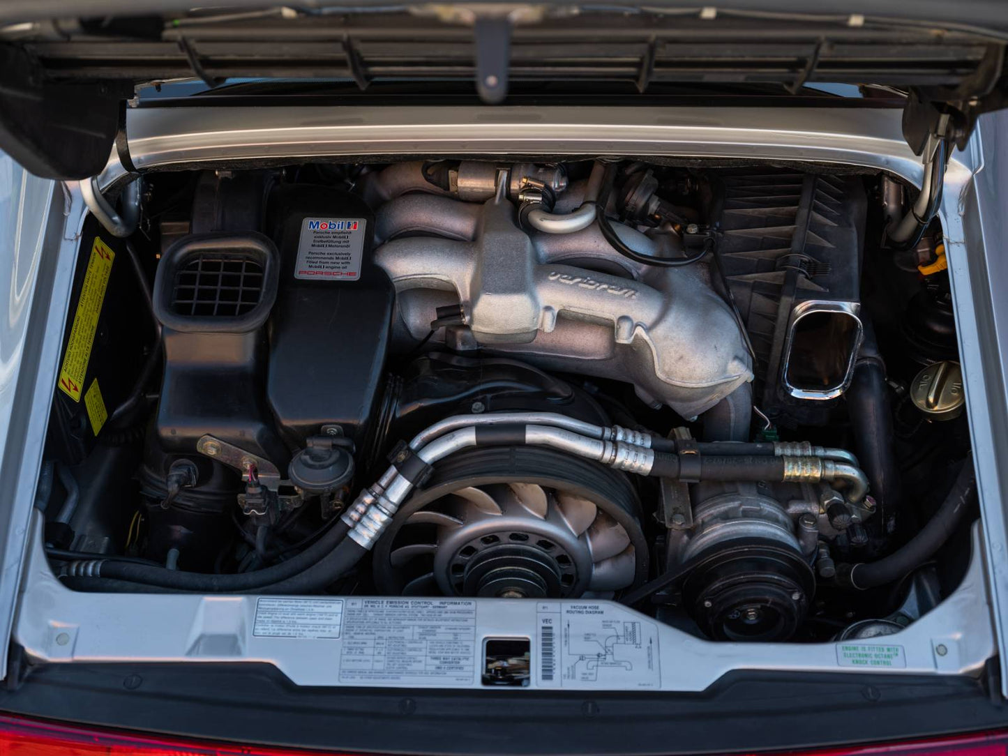 1998 Porsche 911 Carrera 4 "S"