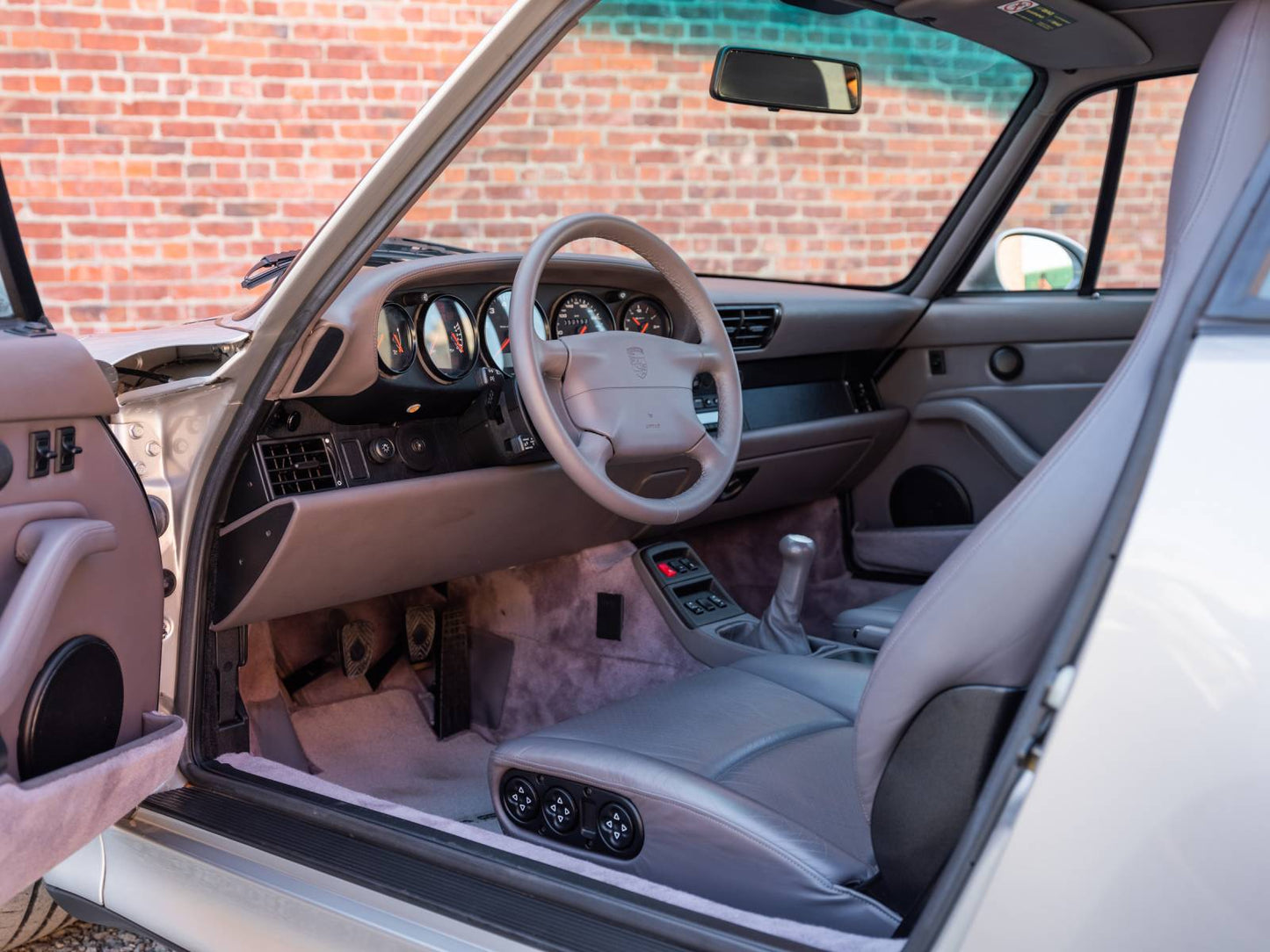 1998 Porsche 911 Carrera 4 "S"