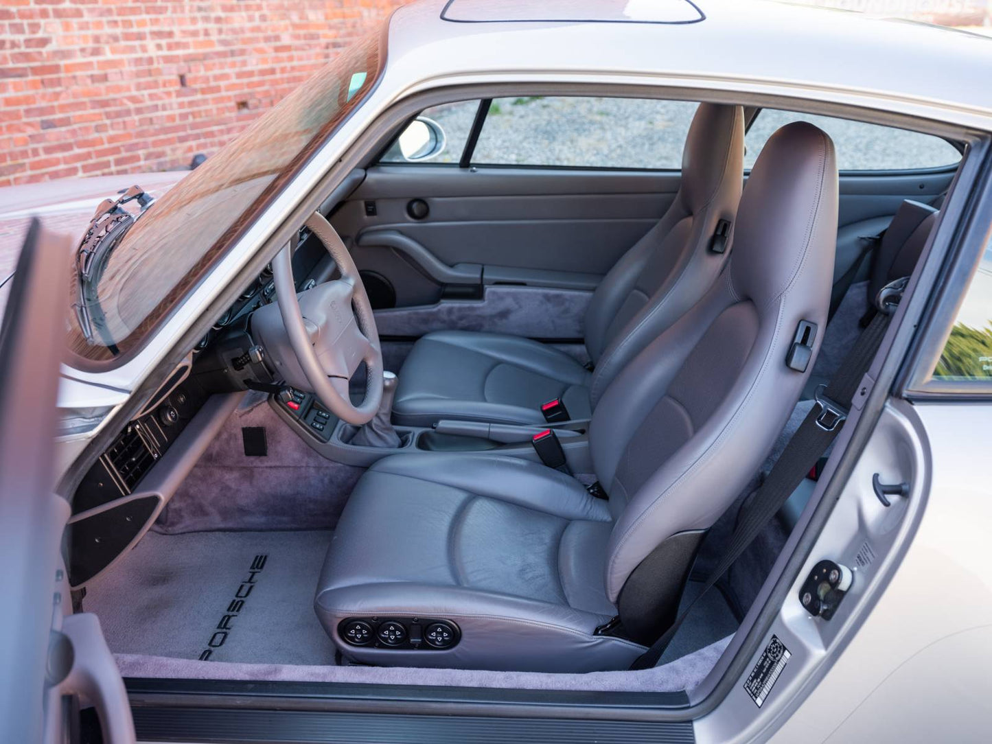 1998 Porsche 911 Carrera 4 "S"