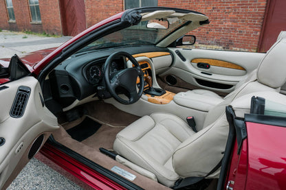 2000 Aston Martin DB7 V12 Vantage Volante