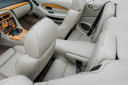 2000 Aston Martin DB7 V12 Vantage Volante