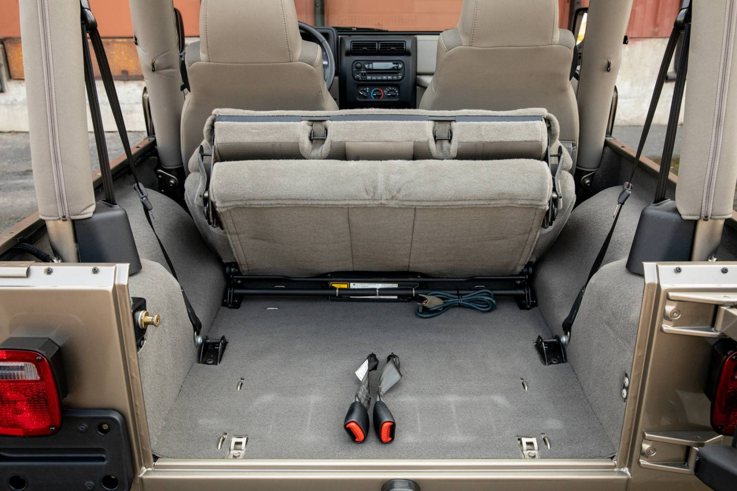 2003 Jeep Wrangler Sahara Edition