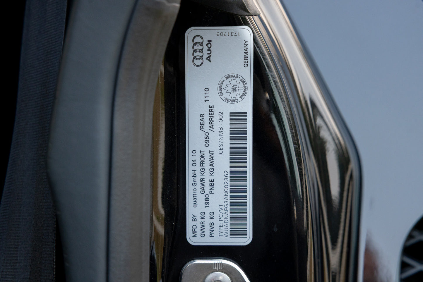 2010 Audi R8 V10 6-Speed Manual