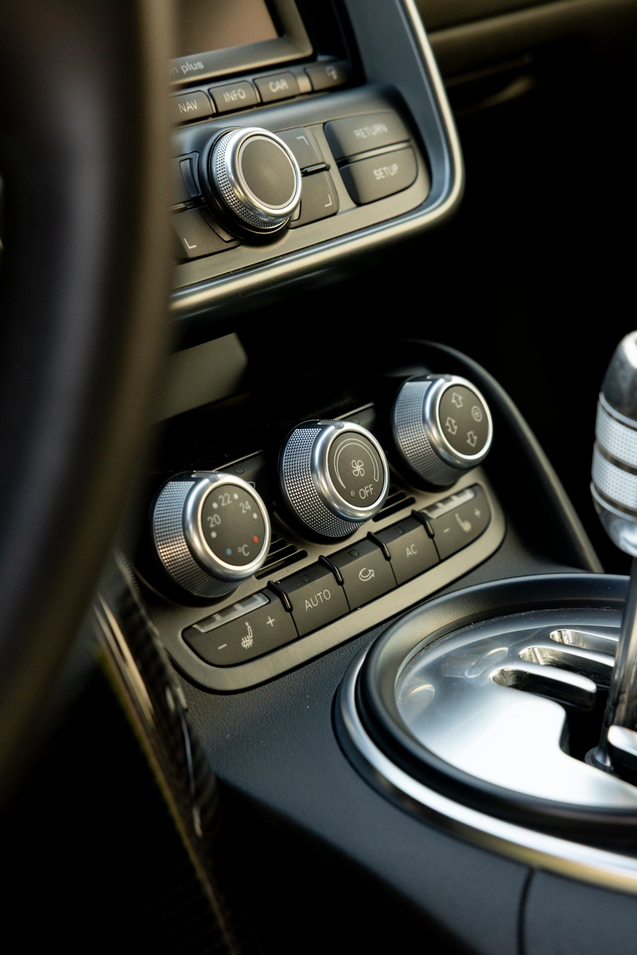 2010 Audi R8 V10 6-Speed Manual