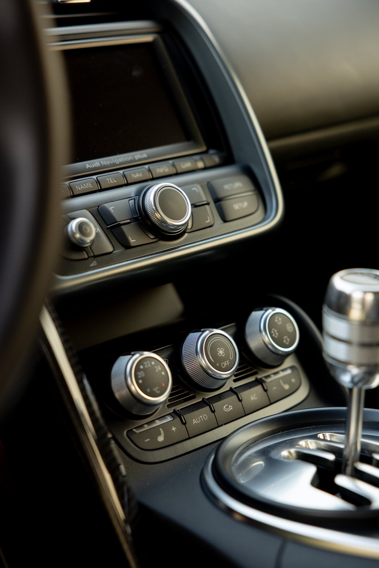 2010 Audi R8 V10 6-Speed Manual