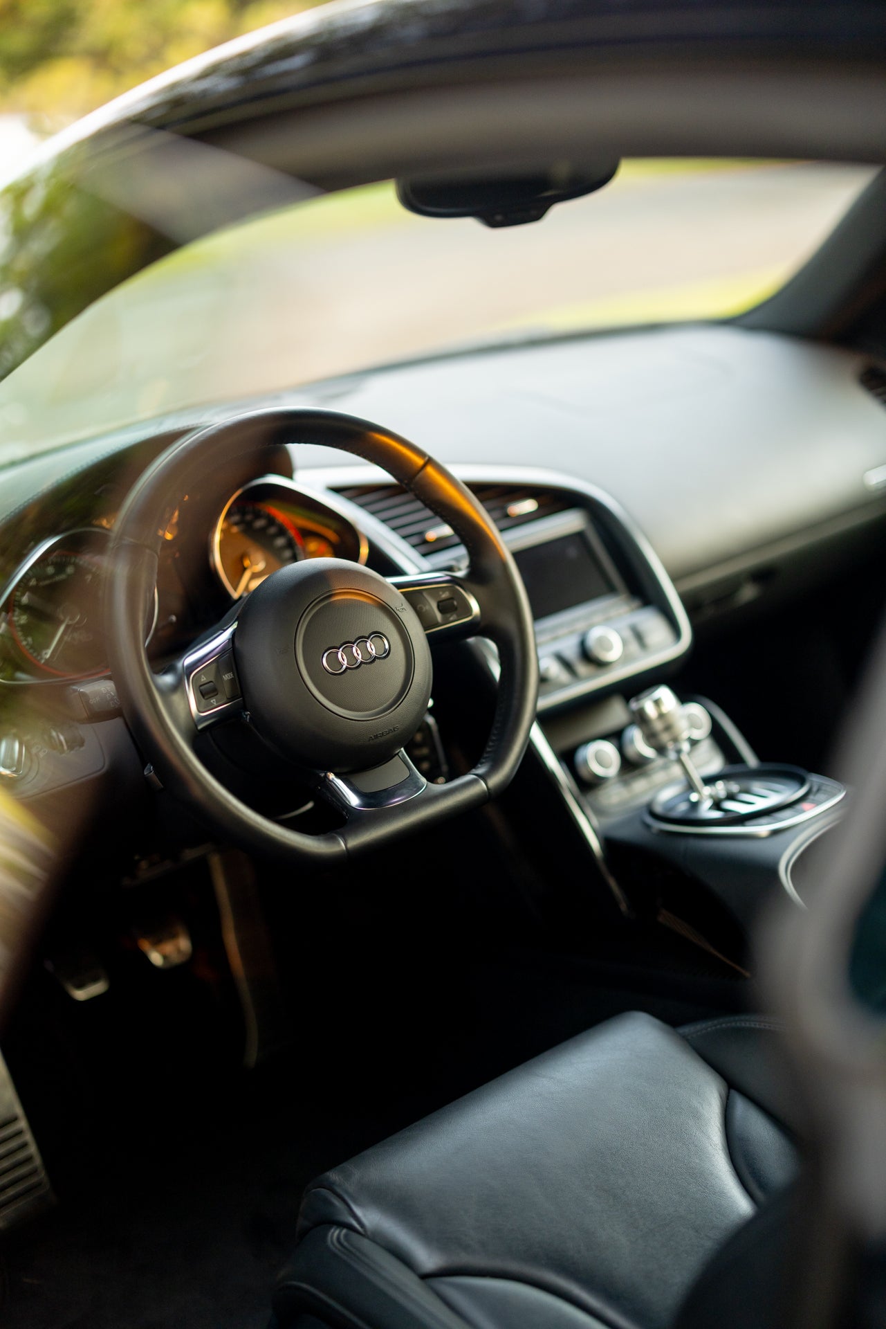 2010 Audi R8 V10 6-Speed Manual