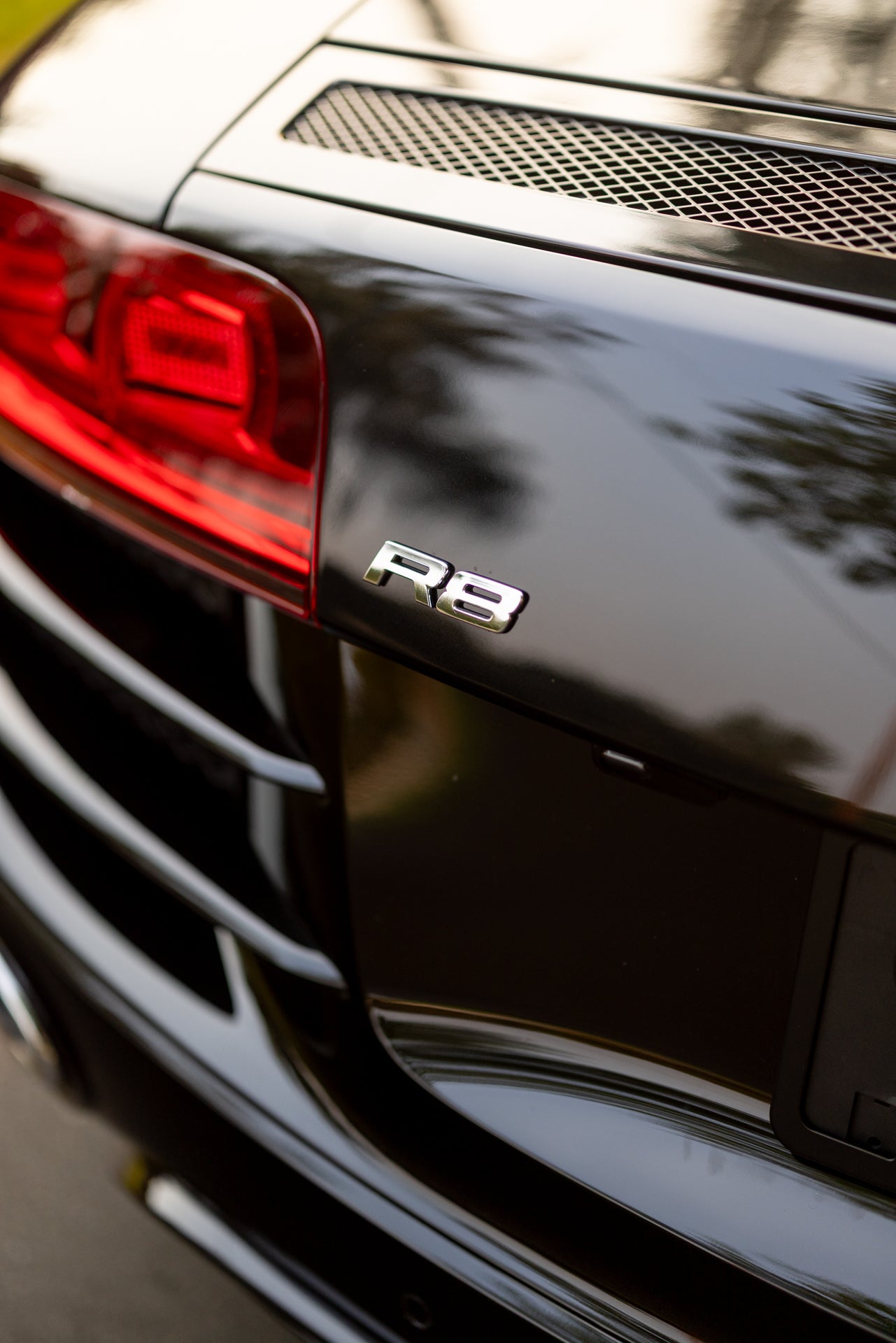 2010 Audi R8 V10 6-Speed Manual