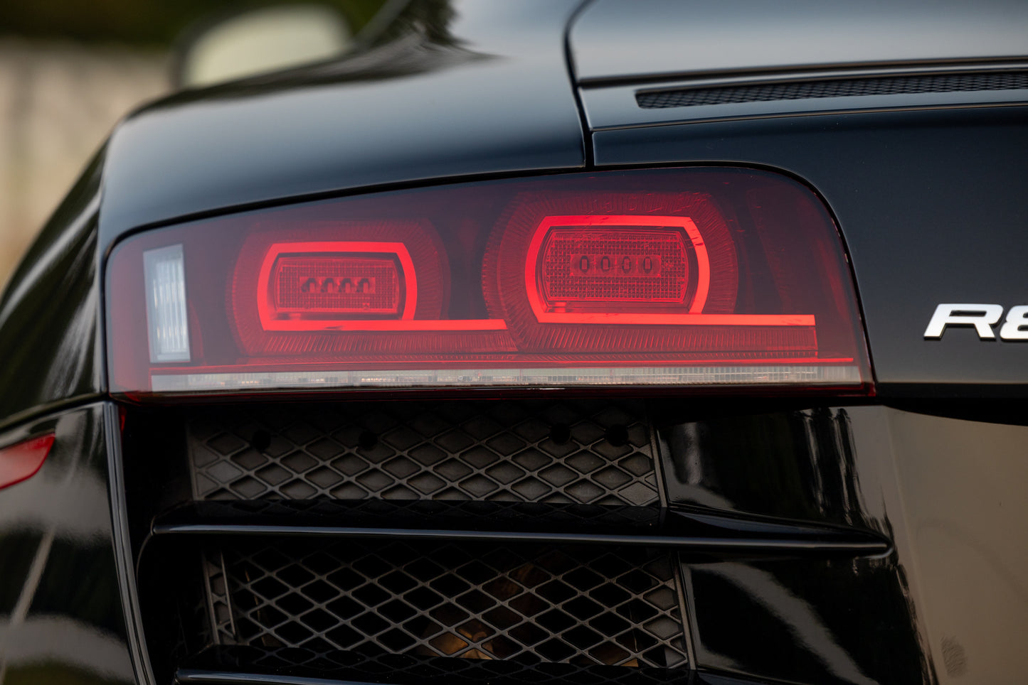2010 Audi R8 V10 6-Speed Manual