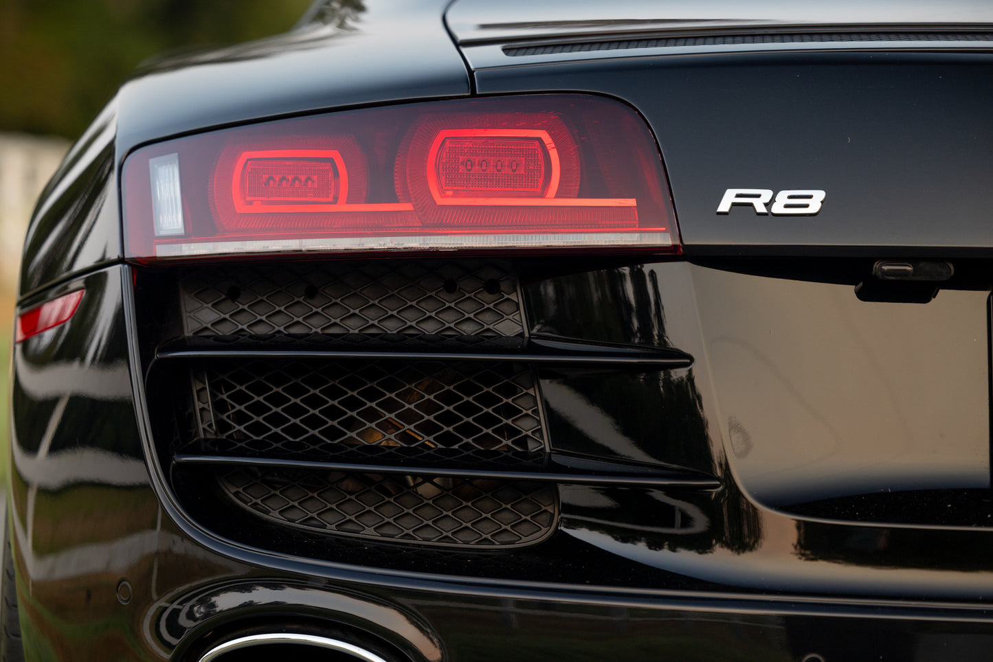 2010 Audi R8 V10 6-Speed Manual