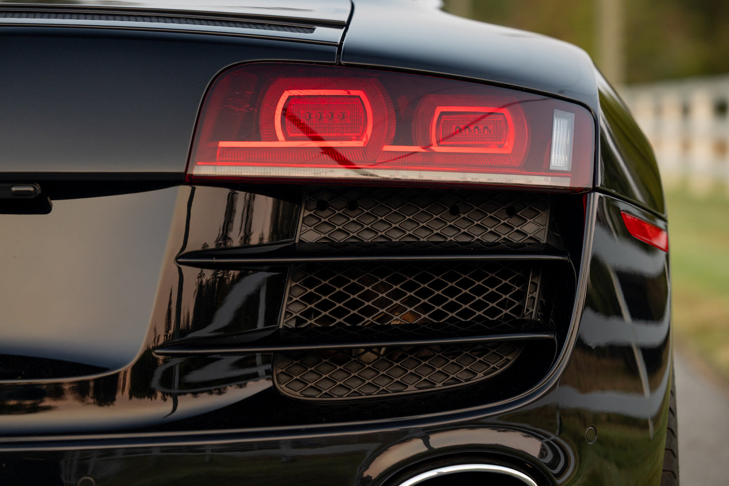 2010 Audi R8 V10 6-Speed Manual