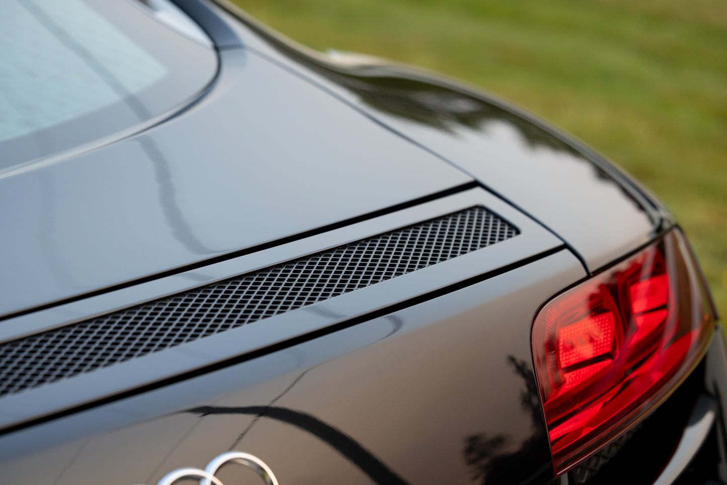 2010 Audi R8 V10 6-Speed Manual