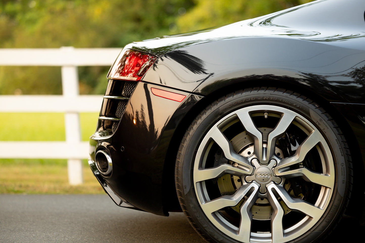 2010 Audi R8 V10 6-Speed Manual