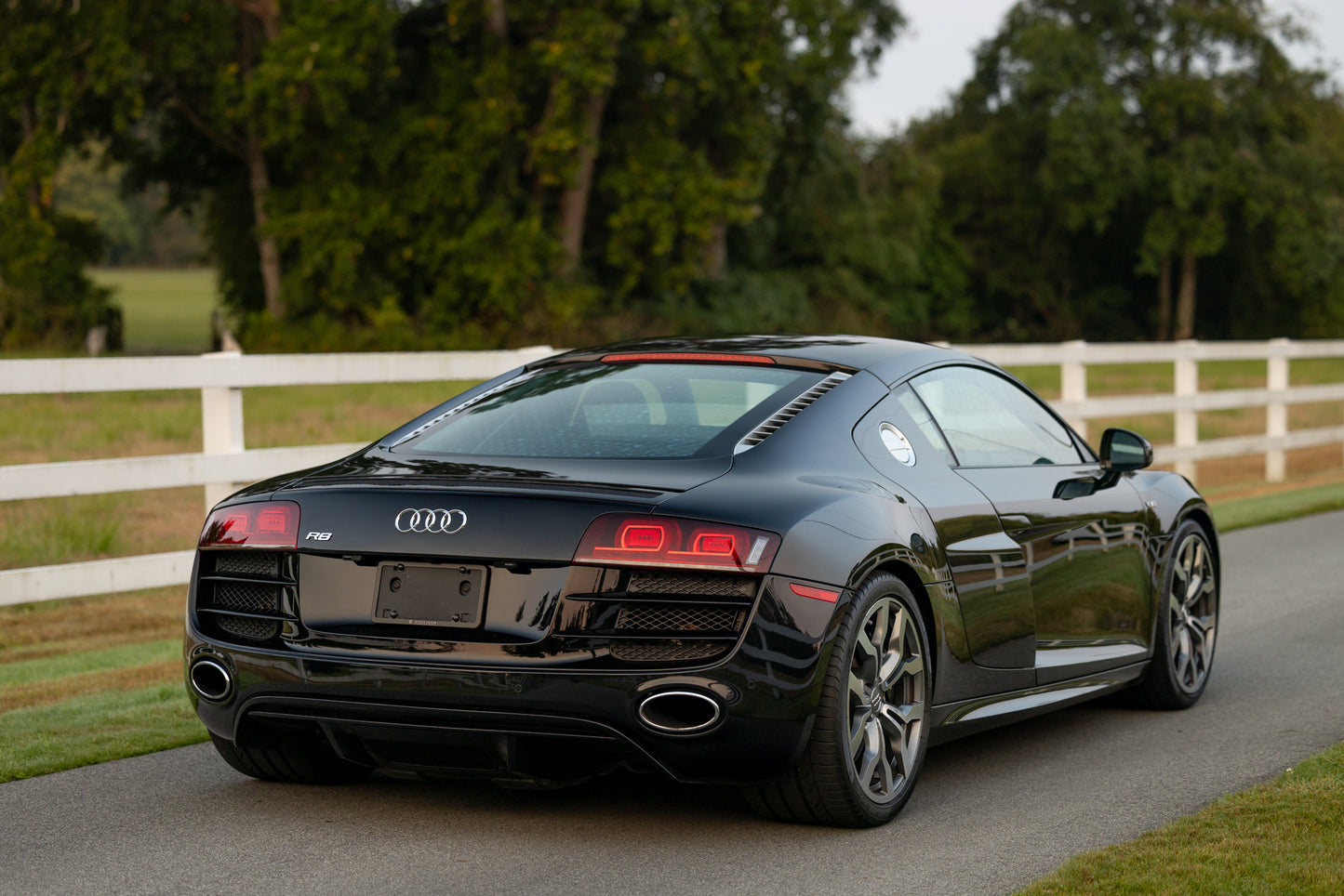 2010 Audi R8 V10 6-Speed Manual