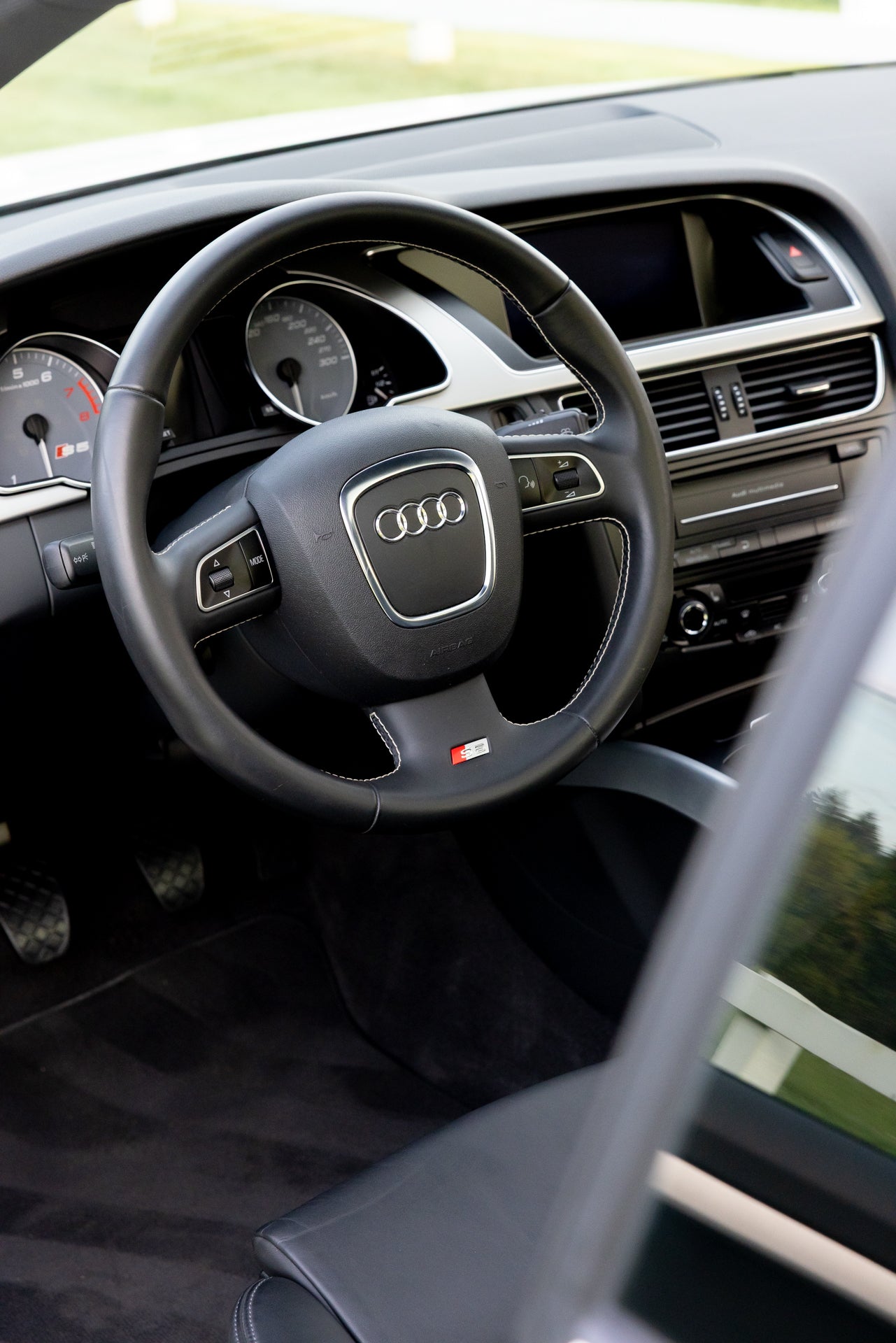 2010 Audi S5 6-Speed