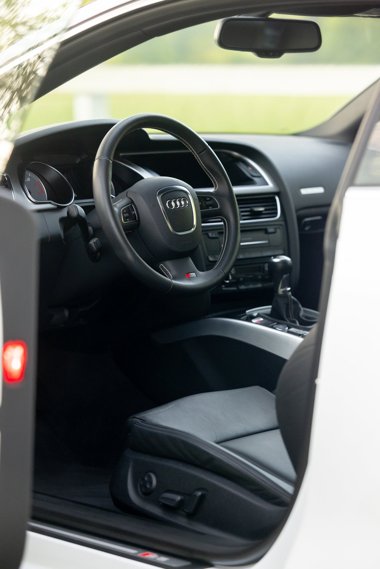 2010 Audi S5 6-Speed