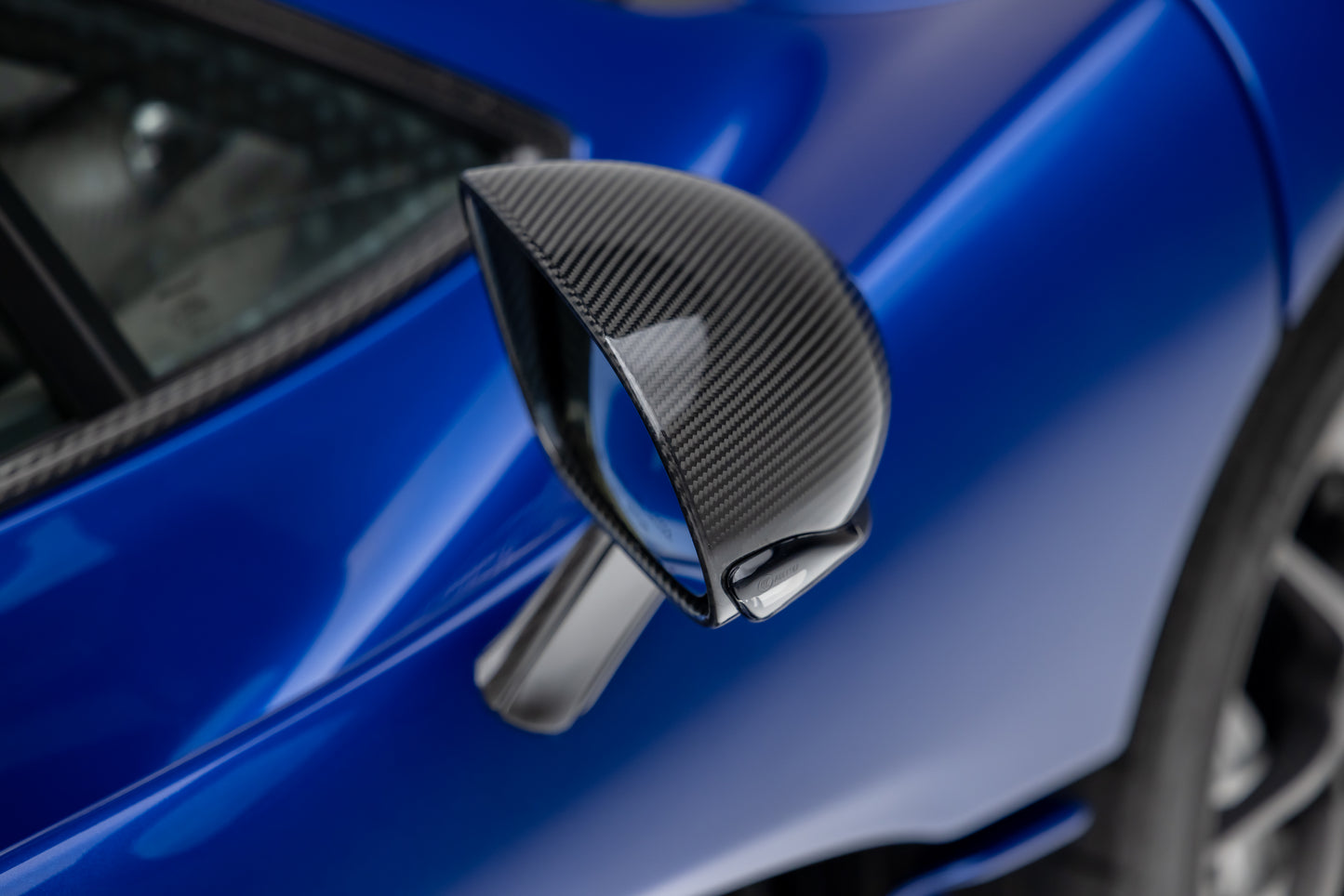 2014 McLaren P1 Azure Blue