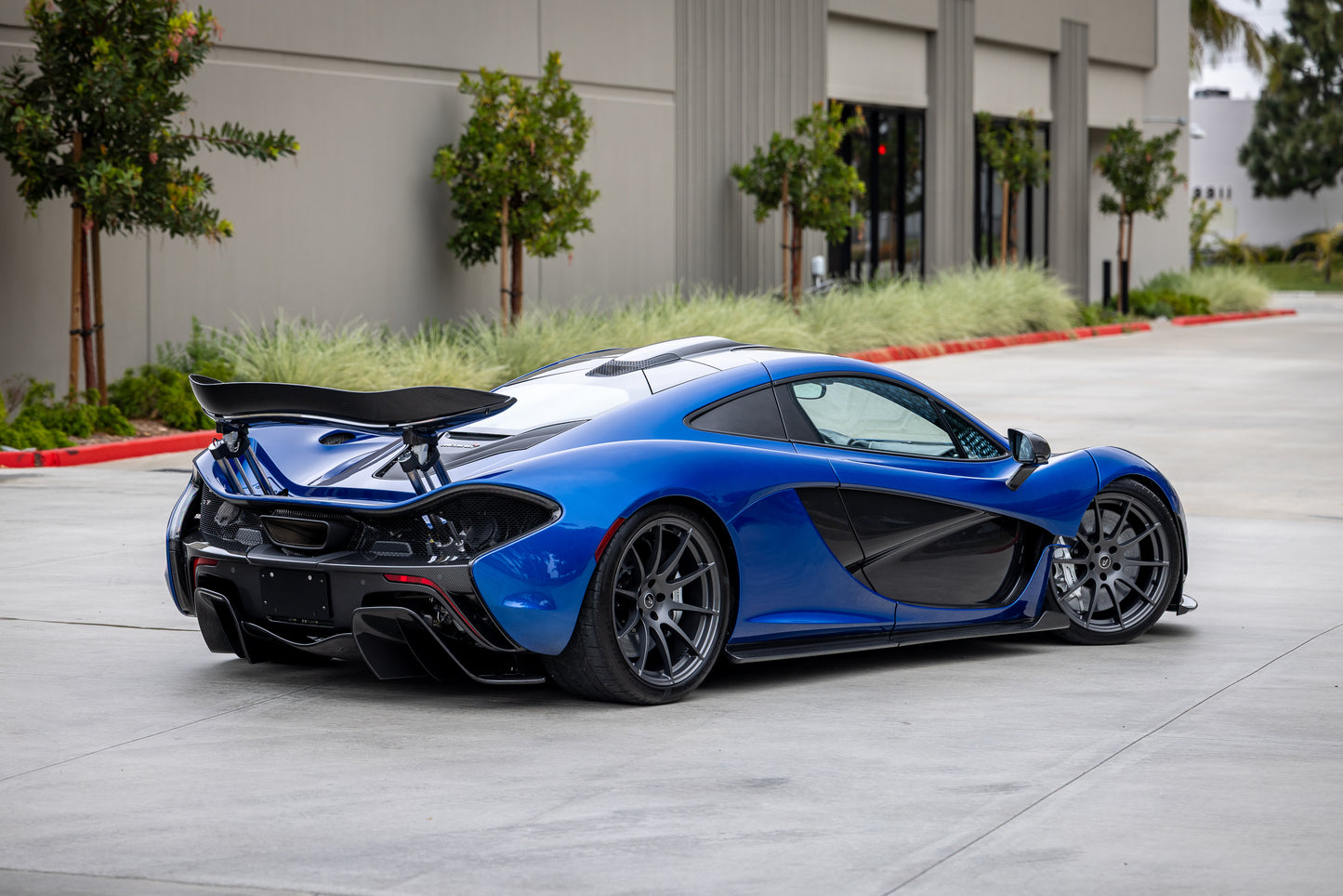 2014 McLaren P1 Azure Blue