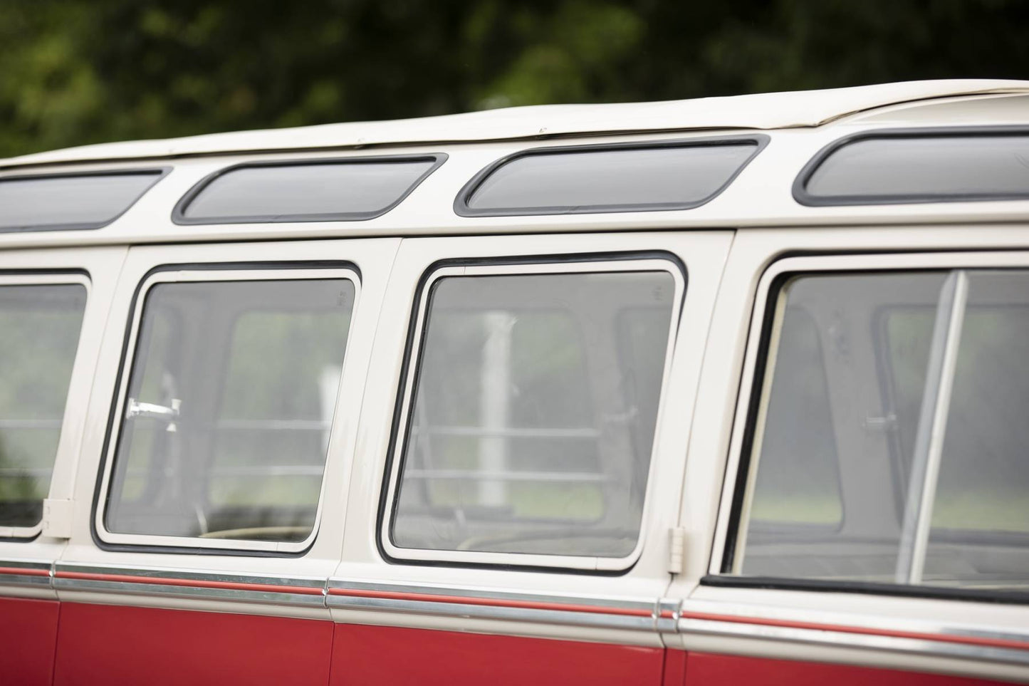 1962 VW Microbus 23-Window Samba
