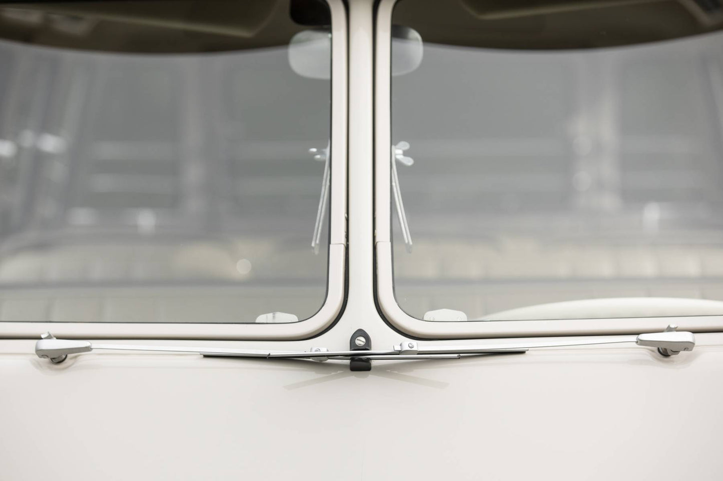 1962 VW Microbus 23-Window Samba