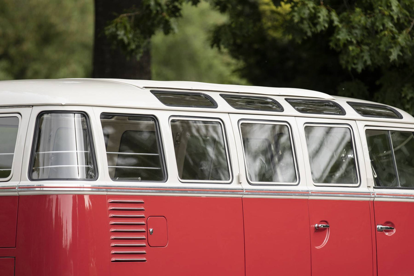 1962 VW Microbus 23-Window Samba