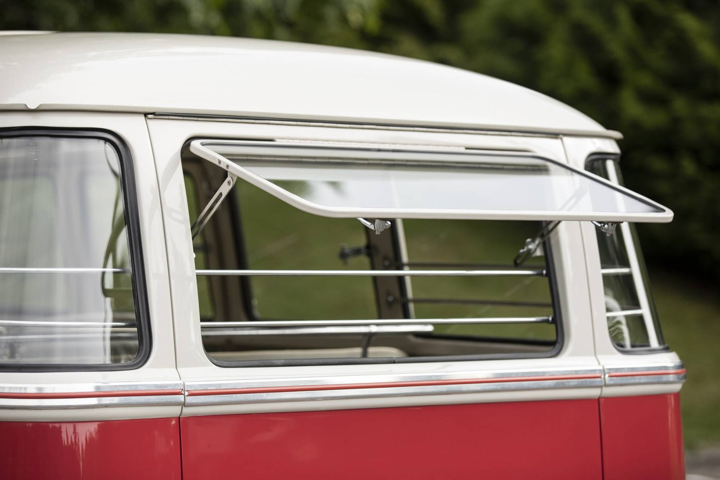 1962 VW Microbus 23-Window Samba