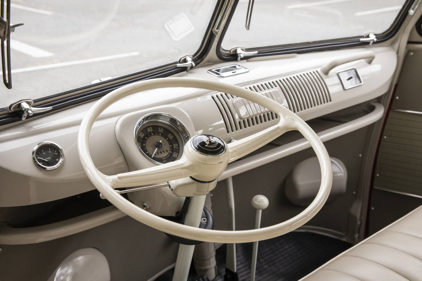 1962 VW Microbus 23-Window Samba