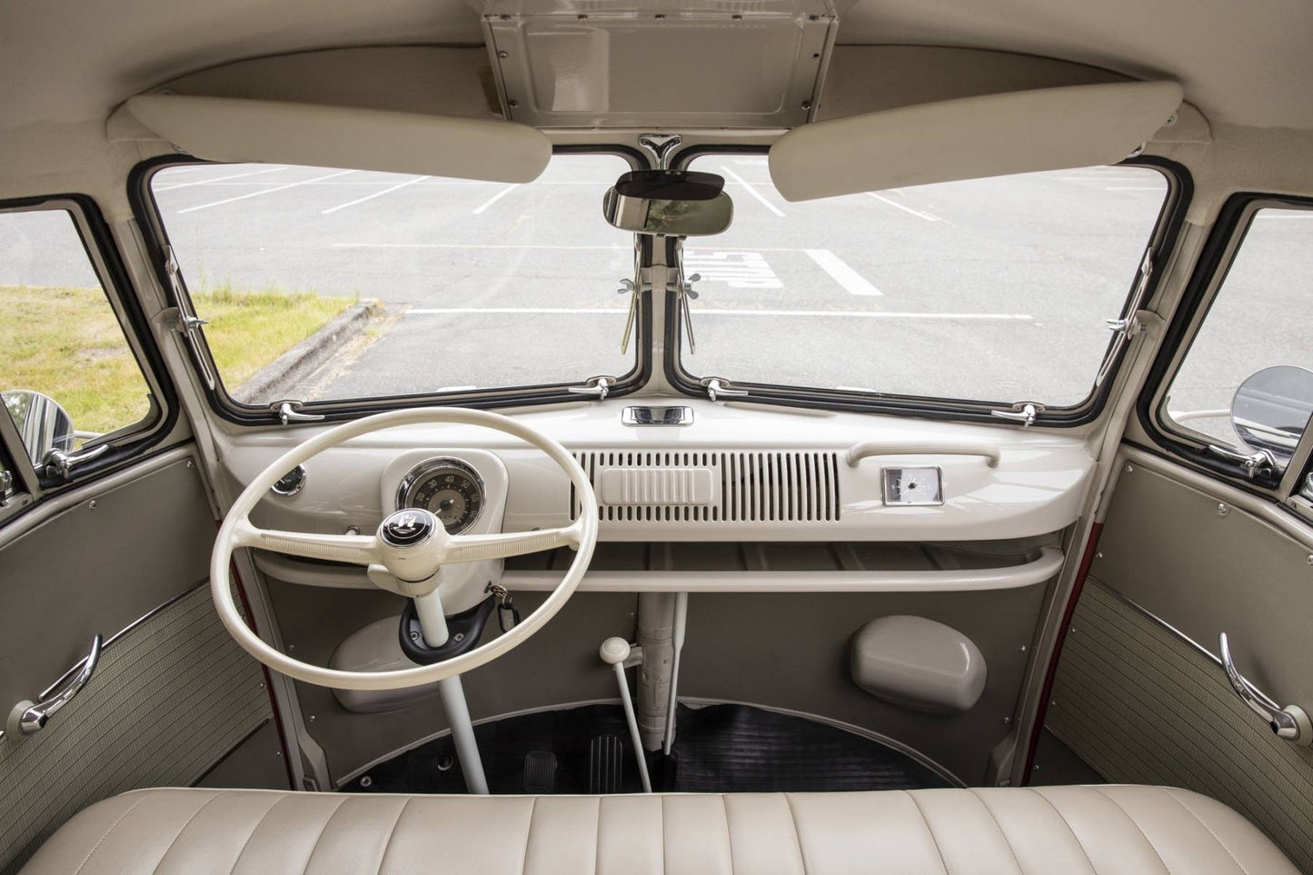 1962 VW Microbus 23-Window Samba