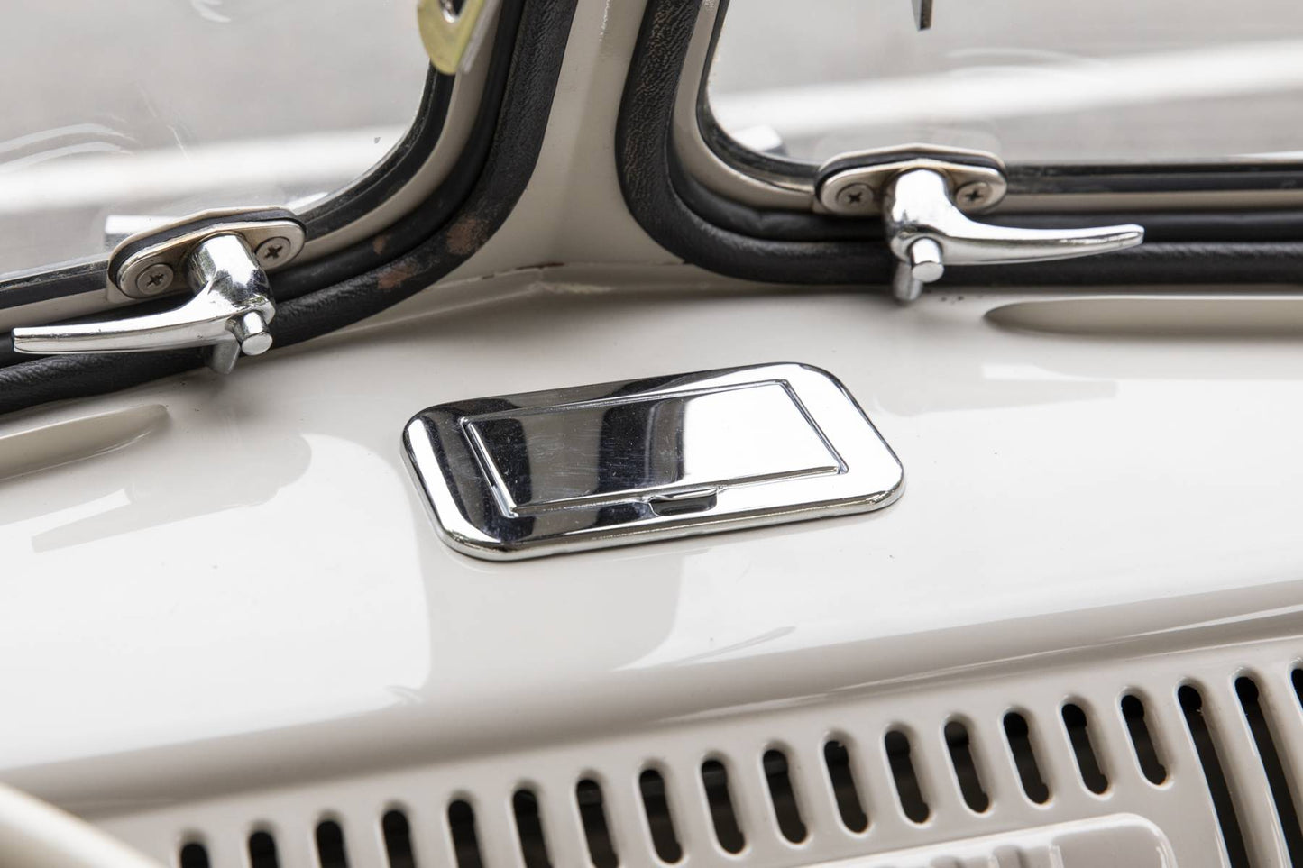 1962 VW Microbus 23-Window Samba