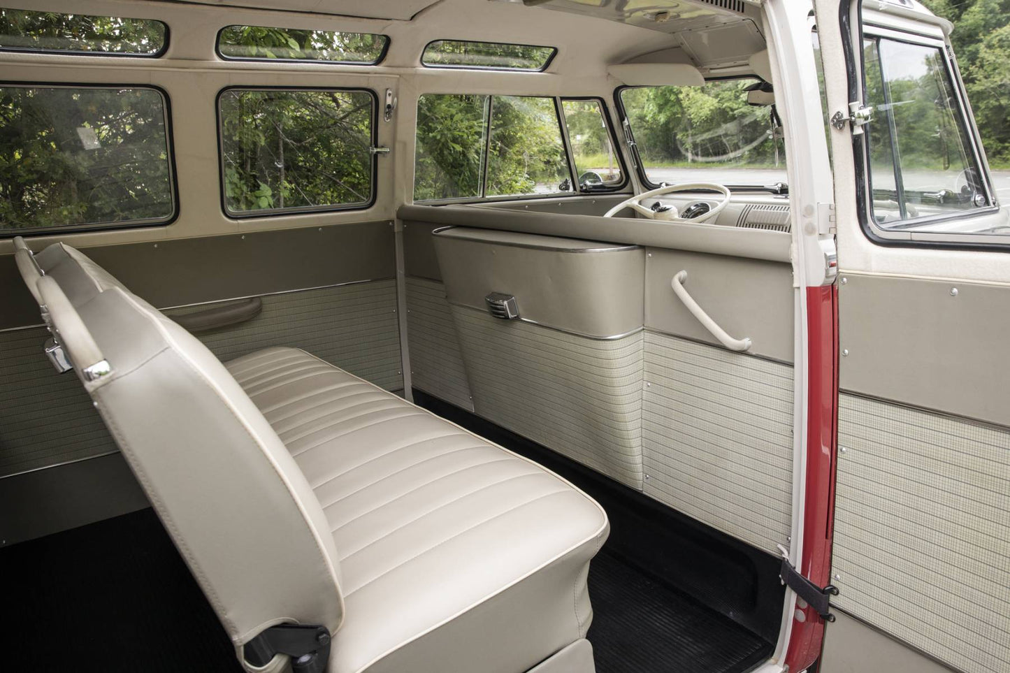 1962 VW Microbus 23-Window Samba