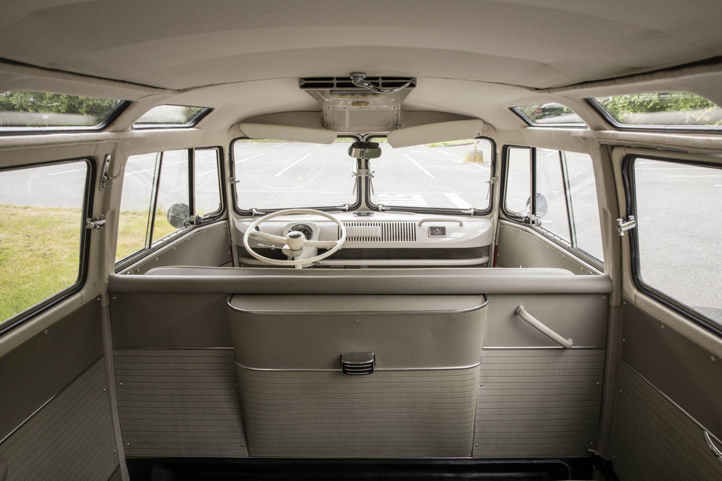 1962 VW Microbus 23-Window Samba