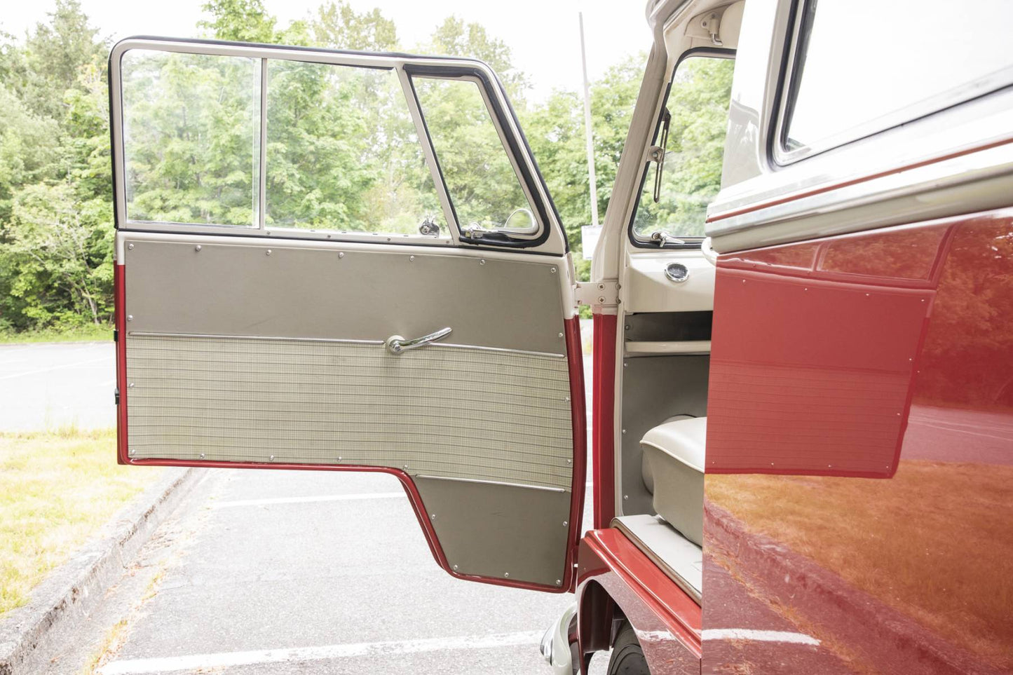 1962 VW Microbus 23-Window Samba