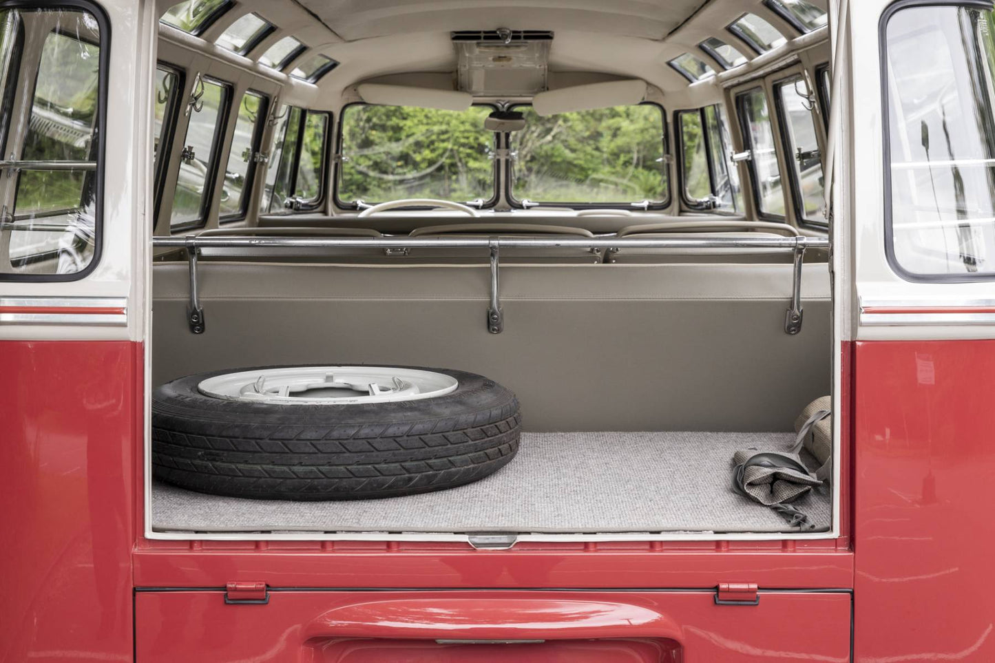 1962 VW Microbus 23-Window Samba