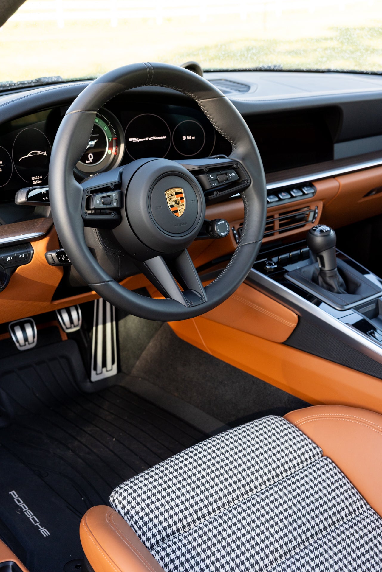 2023 Porsche 911 Sport Classic PTS Irish Green