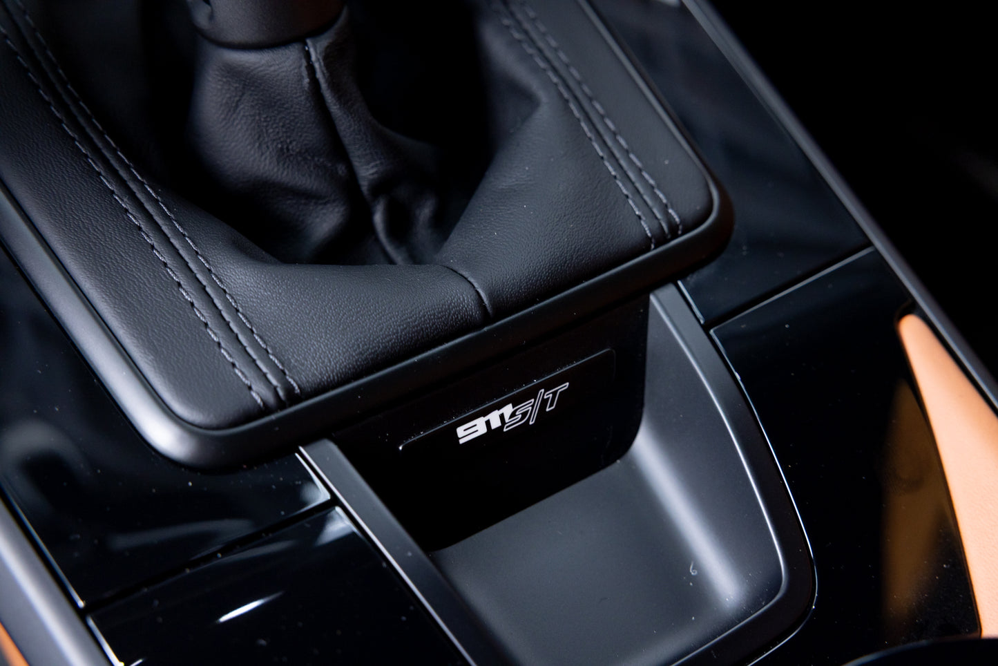 2024 Porsche 911 S/T