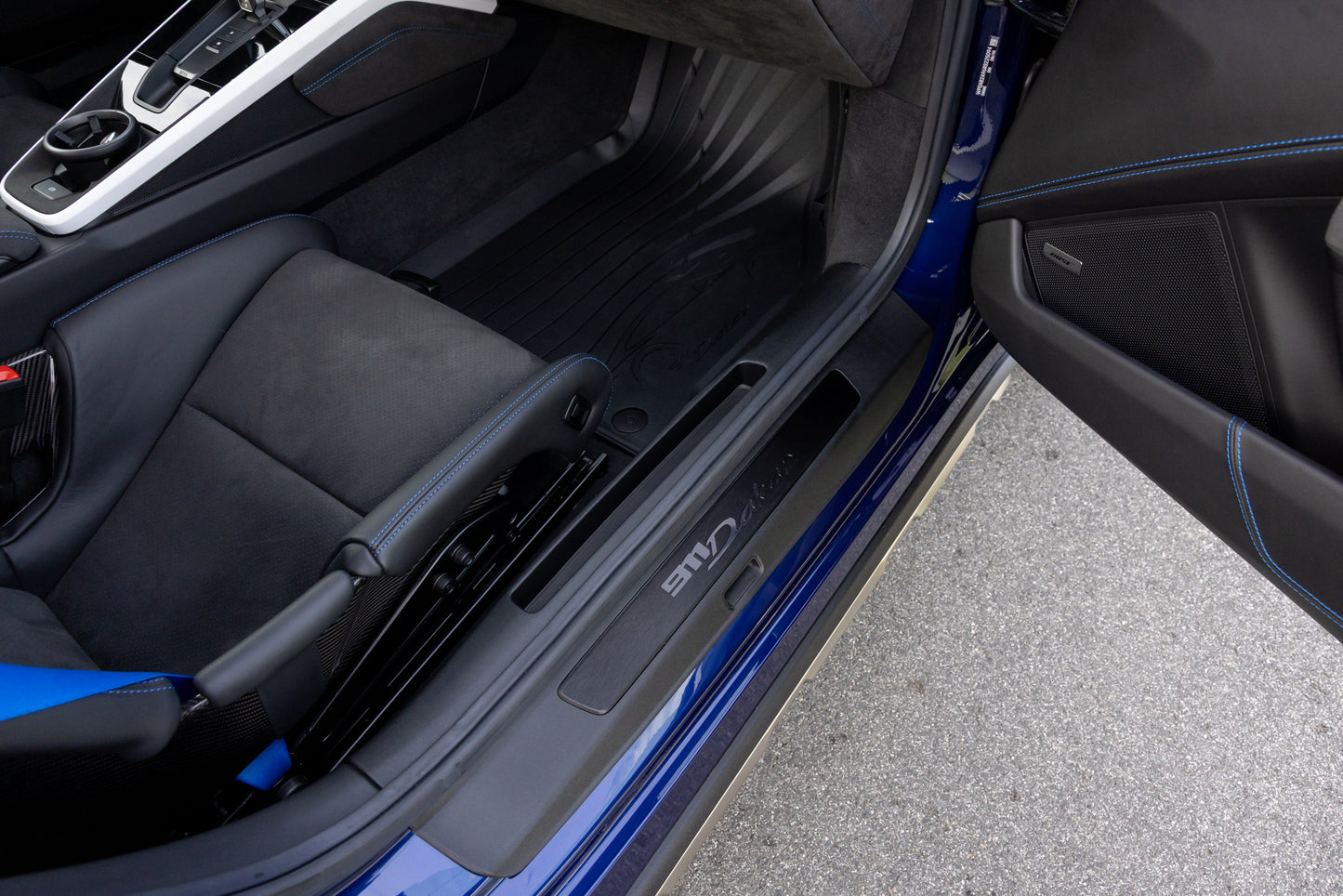 2024 Porsche 911 Dakar