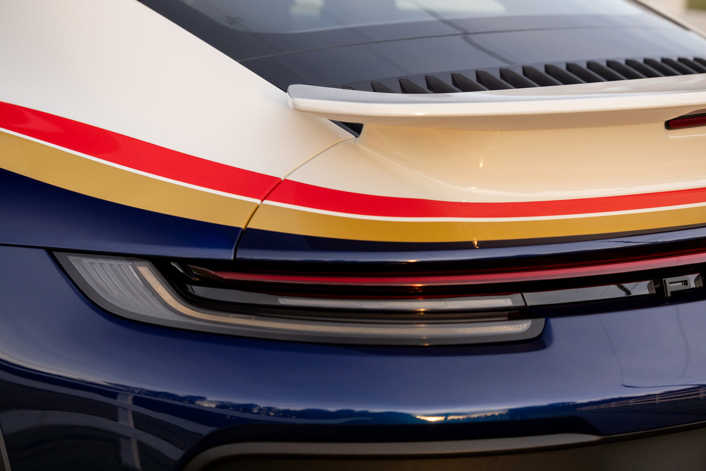 2024 Porsche 911 Dakar