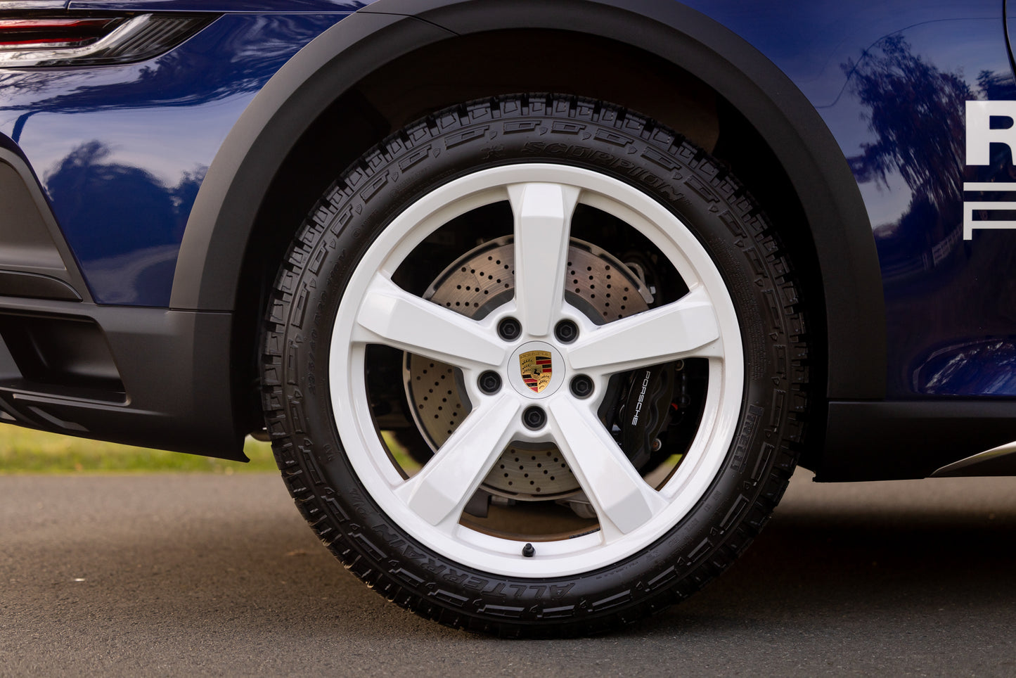 2024 Porsche 911 Dakar