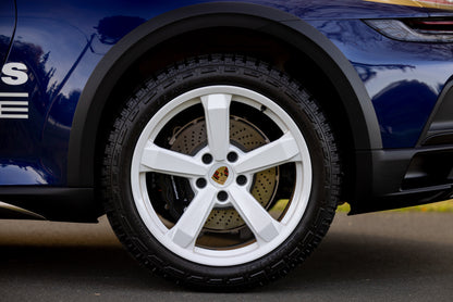 2024 Porsche 911 Dakar