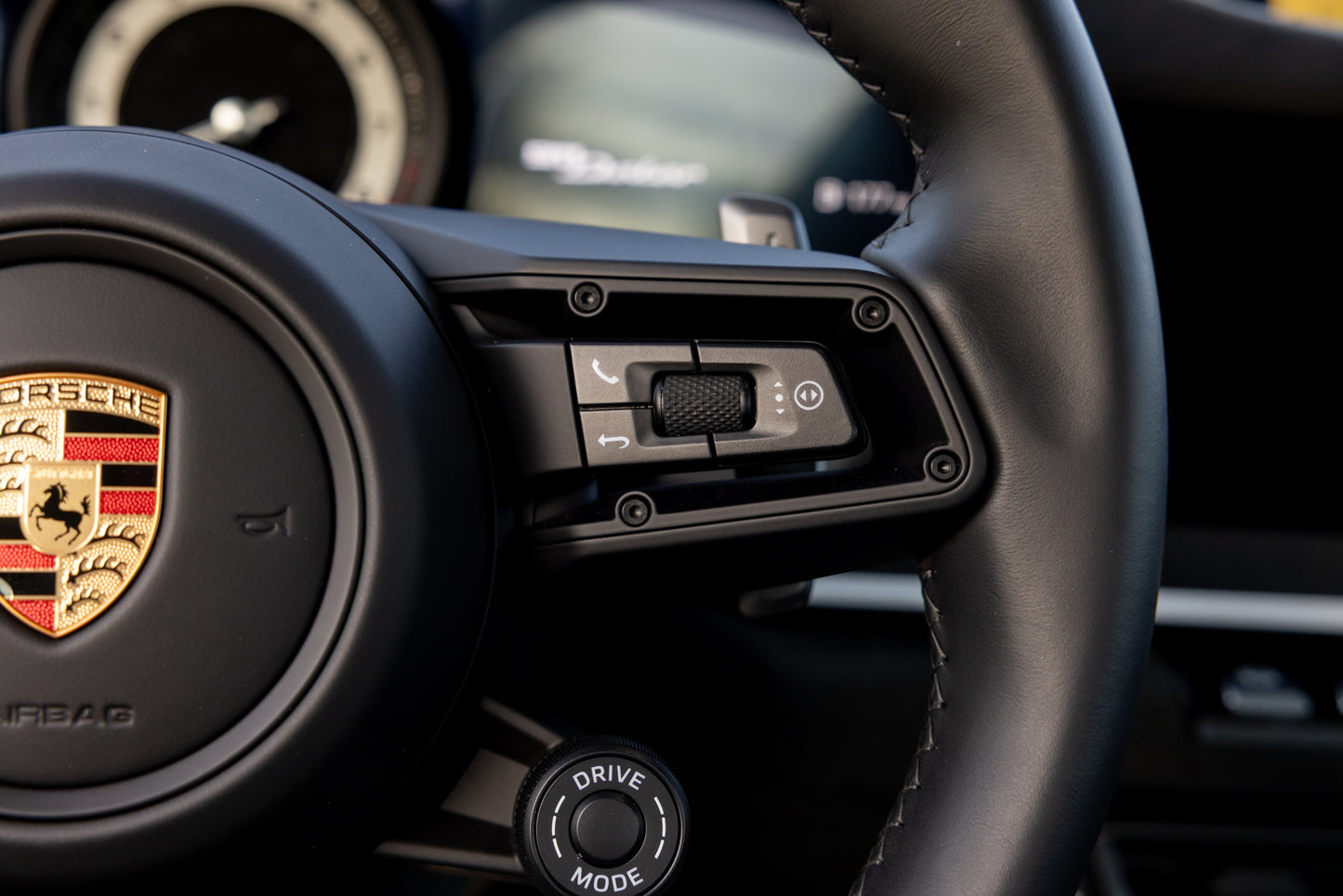 2024 Porsche 911 Dakar